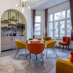 gellrt-budapest-suites.inbudapesthotels.com/